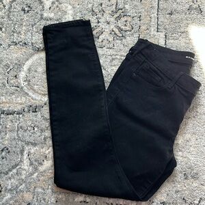 NWOT Old Navy Black Rockstar Mid Rise Super Skinny Jeans - 8